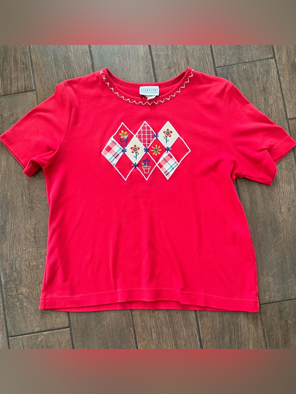 Vintage Jantzen Classics Red Cottagecore Embroidered Floral Shirt size Medium